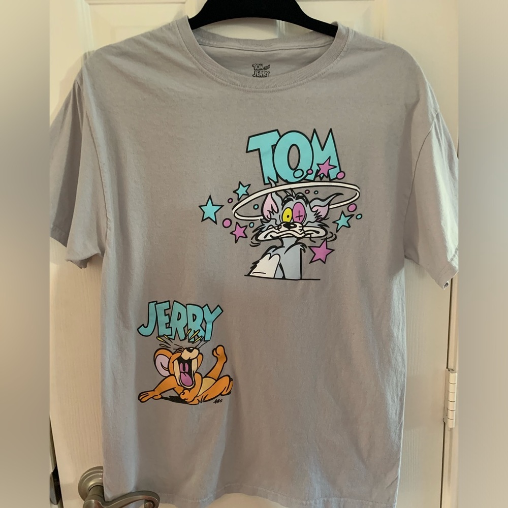 Tom & Jerry Hot Topic Shirt. Size Medium